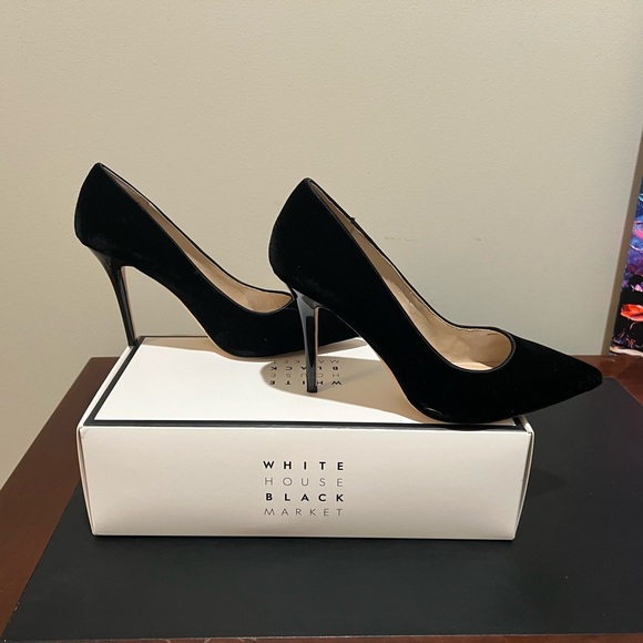 WHBM Olivia Black Velvet Pumps Heels Size 8.5 - Picture 8 of 11